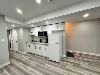 Room-spacious and Stylish Private Baseme