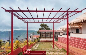 Luxury Room - Exotica De Swiss Panchgini (Panchgani)