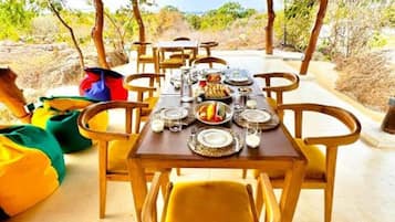 Outdoor dining