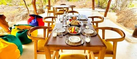 Outdoor dining