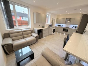 Dormitorio compartido, 1 habitación | Sala de estar