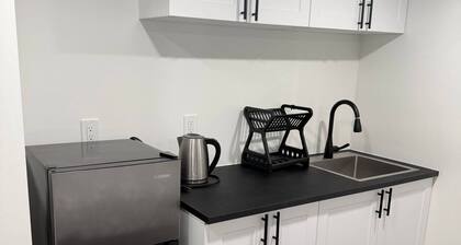 Room-haven in the Prairies SB