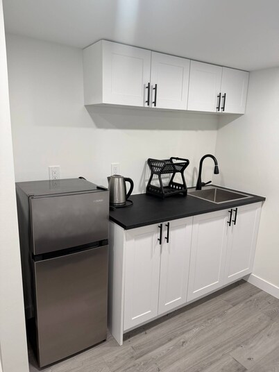 Room-haven in the Prairies SB