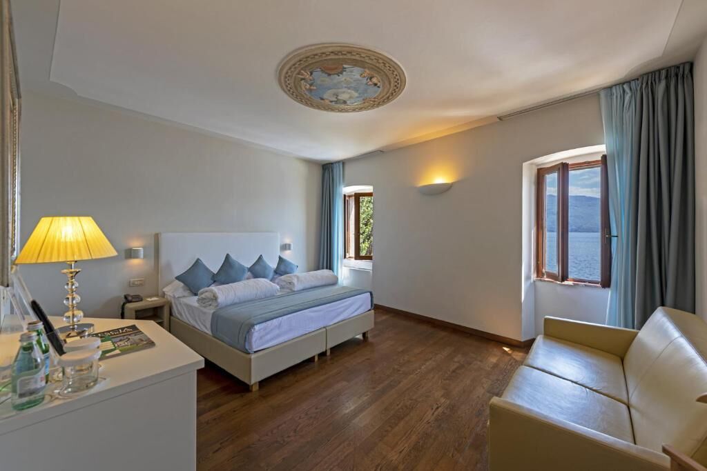 Dobbeltrom – standard, utsikt mot innsjø