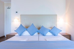 Standard Double Room, Lake View