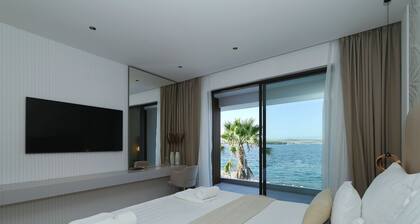 The Palms Resort Villa Waterfront with Pool