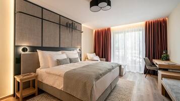 디럭스 더블룸 또는 트윈룸, 부분 호수 전망