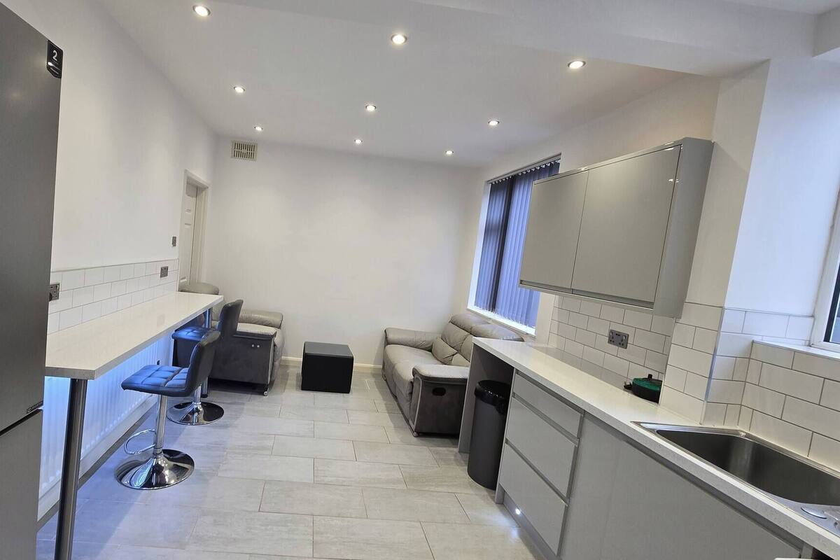 Phòng tập thể, 1 phòng ngủ