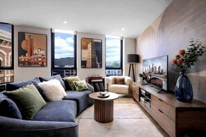 Smart TV - StayCentral - The Harmony @ Collingwood - Robert St, Collingwood - 2 bedrooms, 2 Beds, 1 Bathroom, 1 Parking (Collingwood)