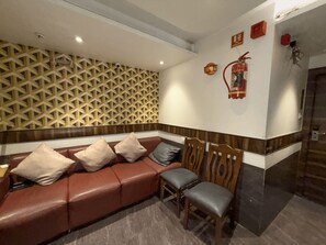 Ảnh chưa phân loại, 2 trong số 6 ảnh, nút