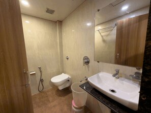 Ảnh chưa phân loại, 5 trong số 6 ảnh, nút