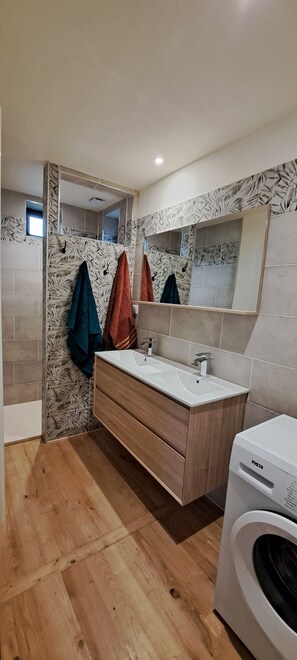 Unclassified image, 3 of 6, button - Vrbo Property (Lentillac-Saint-Blaise)