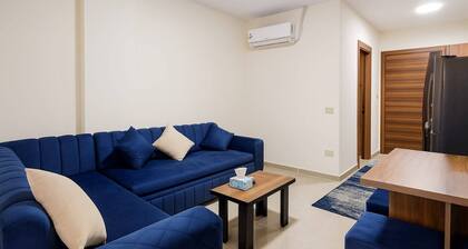 Room-charming Guest Room With Private En