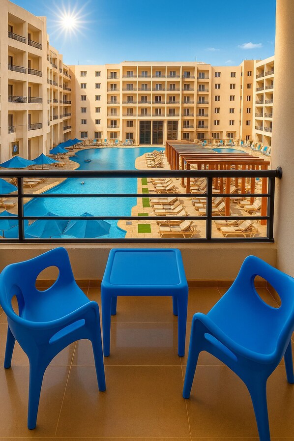 Quarto, 1 quarto, acessível, piscina particular | Sacada