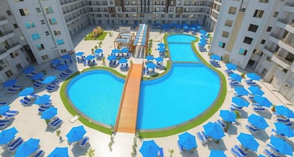 Room-charming Guest Room With Private En