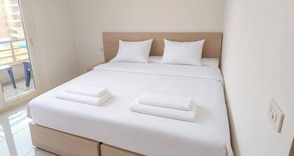 Room-charming Guest Room With Private En