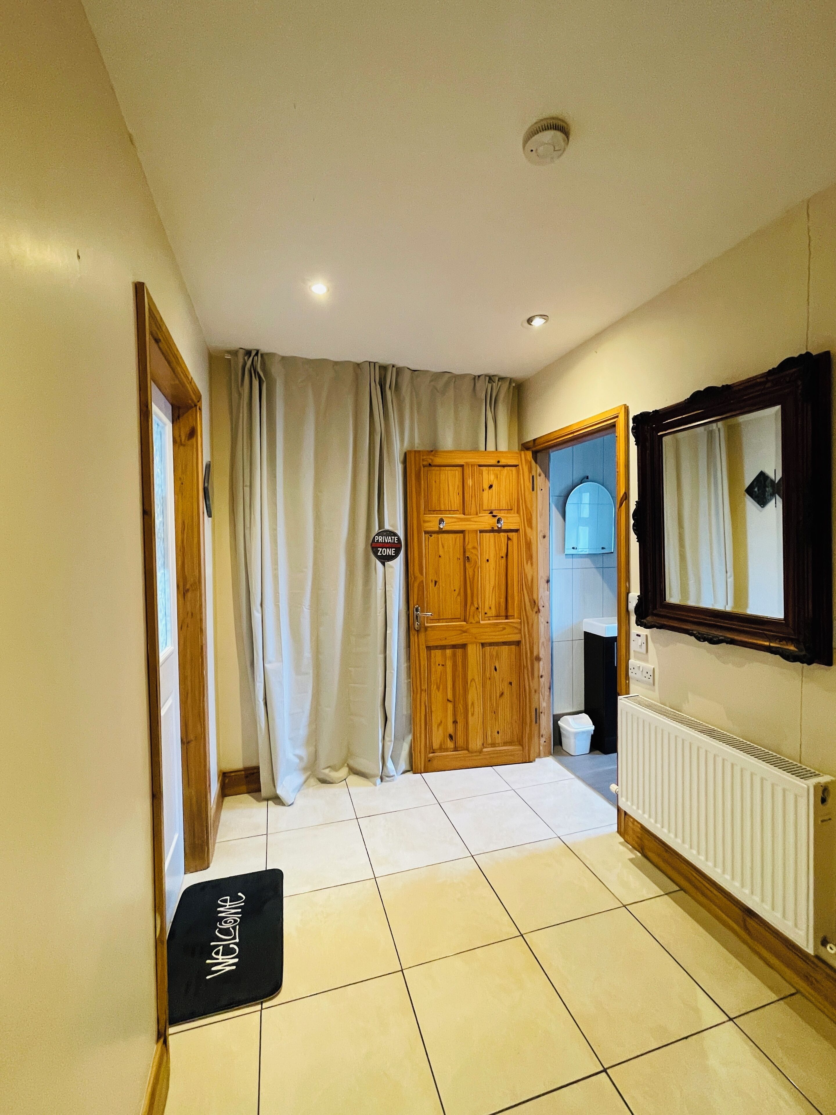 Classic Triple Room | Bathroom