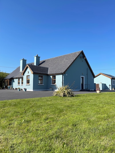 Tinnies Guest House
