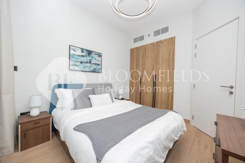 Apartment, Balcony, City View