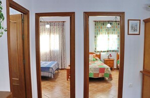 2 bedrooms, iron/ironing board, bed sheets