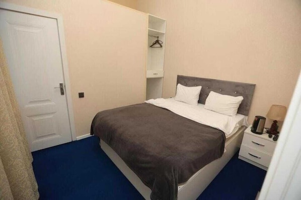 Standard Double Room | Free WiFi - NH Old City Hotel (Baku)