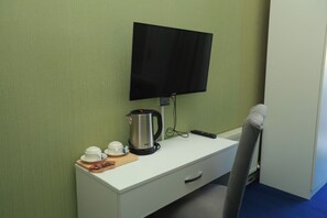 Deluxe Double Room, Balcony, City View | Bahagian dalam