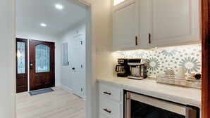 Interior - Durango is a centrally located Spring Branch home near Memorial City Mall, with quick access to Buffalo Bayou Park and The Galleria for outdoor fun, shopping, and dining. Enjoy a fully fenced outdoor retreat with a patio swing + fire pit, and foosbal (Houston)