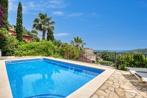 Unclassified image, 2 of 35, button - Villa ‘La Serenidad’ – your stylish retreat in the hills of Calonge (Calonge)