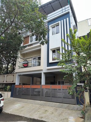 Unclassified image, 4 of 16, button - Urban Oasis - Anugraha (Bengaluru)