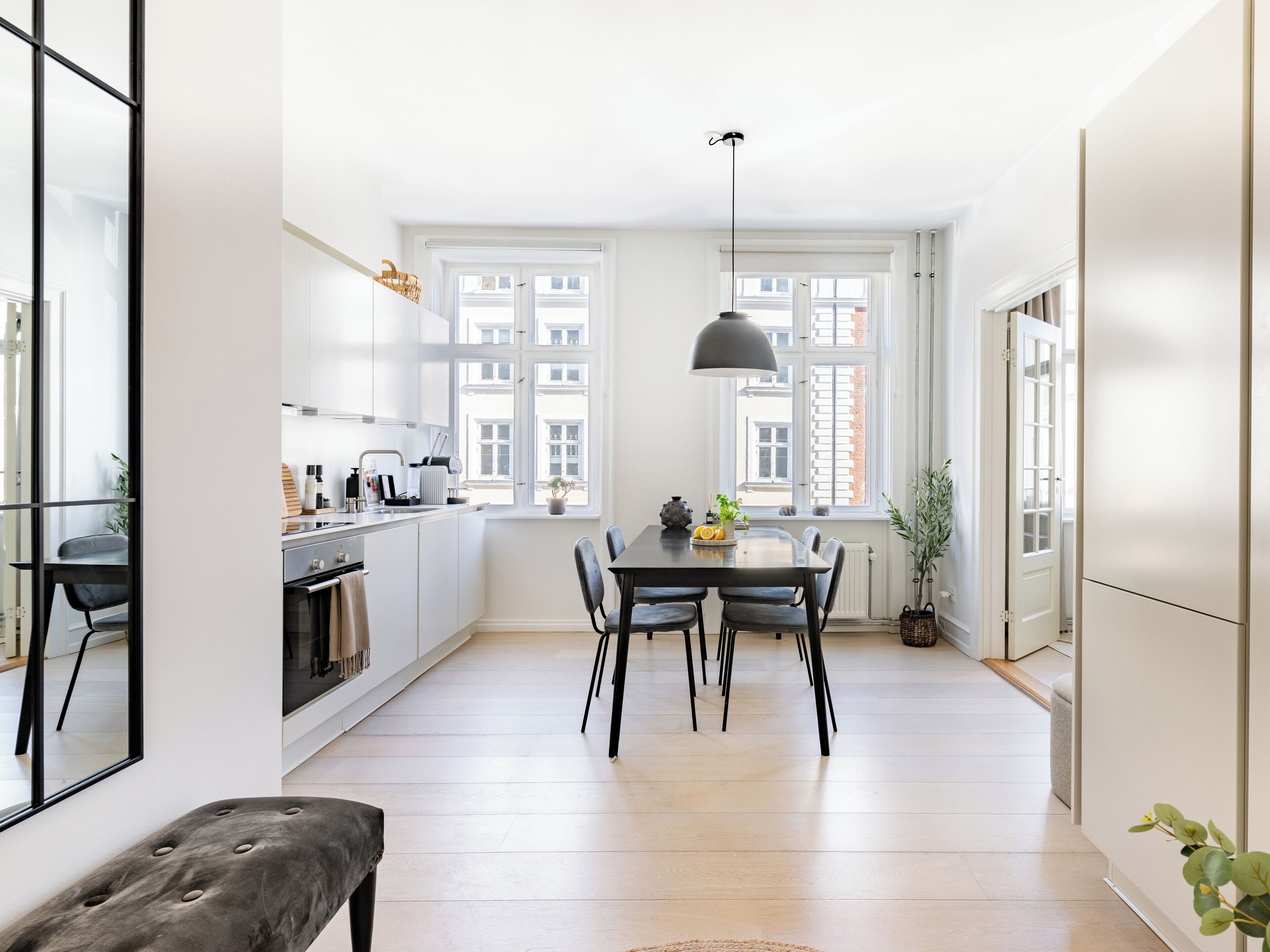 Køleskab, ovn, kogeplade, opvaskemaskine