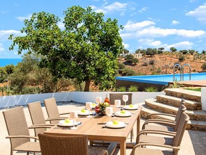 Outdoor dining - Georgioupolis Blaue Villa Privater Pool by Interhome (Georgioupoli)