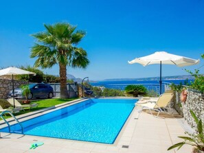 Pool - für 6 Personen und 1 Kind in Plaka, Kreta (West-Kreta) by Interhome (Almyrida)