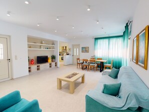 Living area - Villa Urania Kamilari by Interhome (Matala)