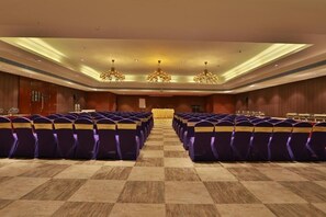 Unclassified image, 2 of 17, button - Hotel Luminara (Kochi)