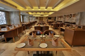 Unclassified image, 3 of 17, button - Hotel Luminara (Kochi)