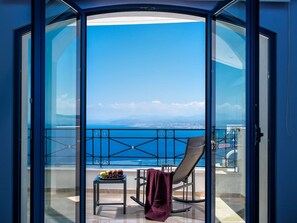 Interior - VILLA SANTORINI, WEIN DUNKLES MEER VILLEN by Interhome (Agia Pelagia)