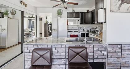 Sunny Palmdale Escape w/ Private Pool