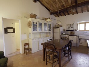 Fridge, oven, dishwasher, cookware/dishes/utensils - Haus Simoncini Alto by Interhome (Montecatini Val di Cecina)
