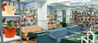 シェデブール プラザ