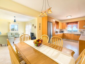 Dining - Ferienvilla "Orianna Meerblick" by Interhome (Gennadi)