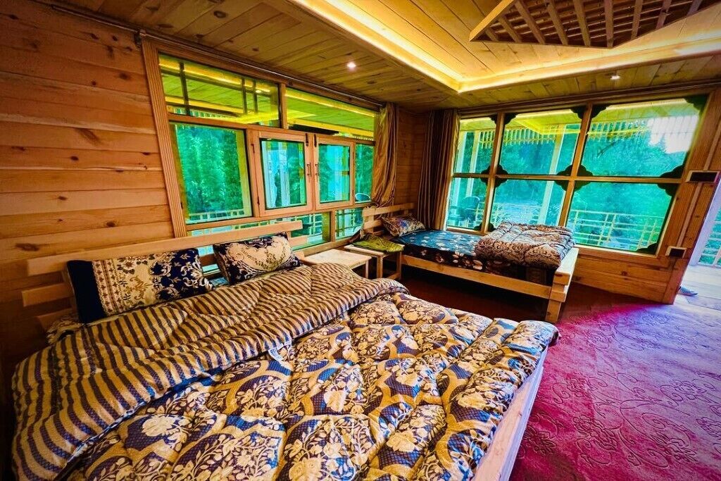Kamar Double, pemandangan gunung