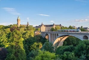 Uklassifisert bilde, 5 av 16, knapp