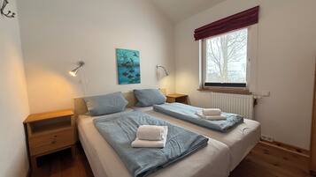 Lit de bébé portatif, accès au Wi-Fi (inclus)