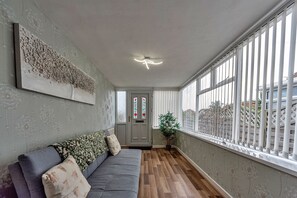 TV - Finest Retreats | Hafan Traeth (Prestatyn)
