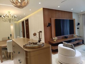 Uklassifisert bilde, 3 av 18, knapp