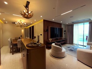 Uklassifisert bilde, 2 av 18, knapp