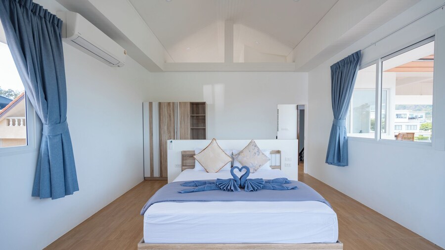 86 68 Rawai Bliss 5BR Private Pool Villa