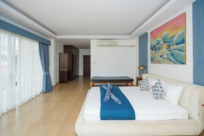 Basic Villa, Balcony - 86 68 Rawai Bliss 5BR Private Pool Villa (Rawai)