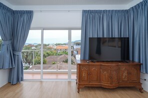 Basic Villa, Balcony | Interior - 86 68 Rawai Bliss 5BR Private Pool Villa (Rawai)