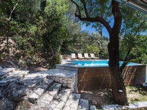 Pool - "Casa Piccola" mit Blick auf das Wasser by Interhome (Vafkeri)
